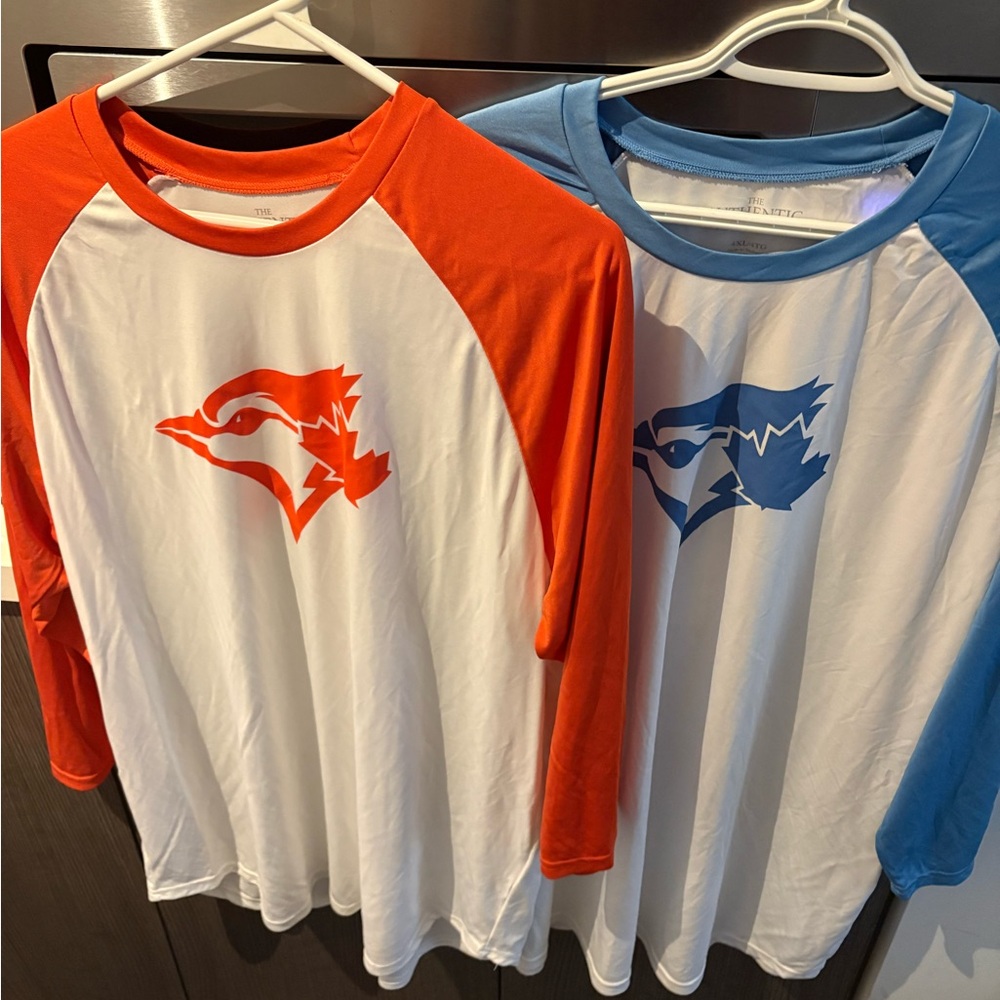 Toronto Blue Jays Raglan Tees - New never worn